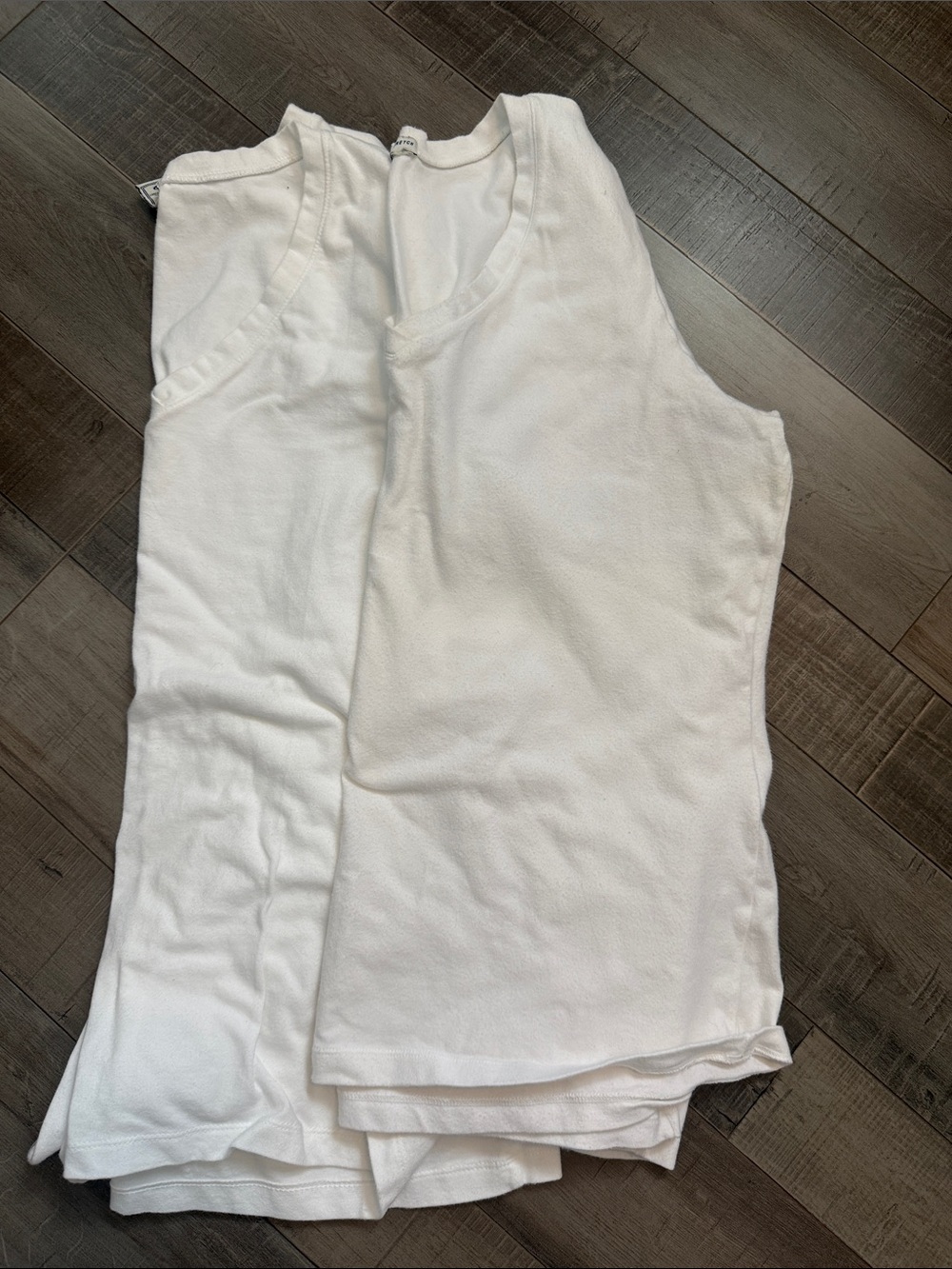 Old Navy White Long Sleeve Tee